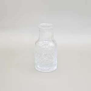 Small clear glass flower vase - 8cm